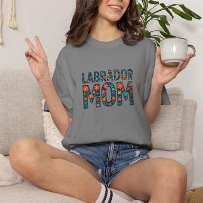 Labrador Mom T-Shirt