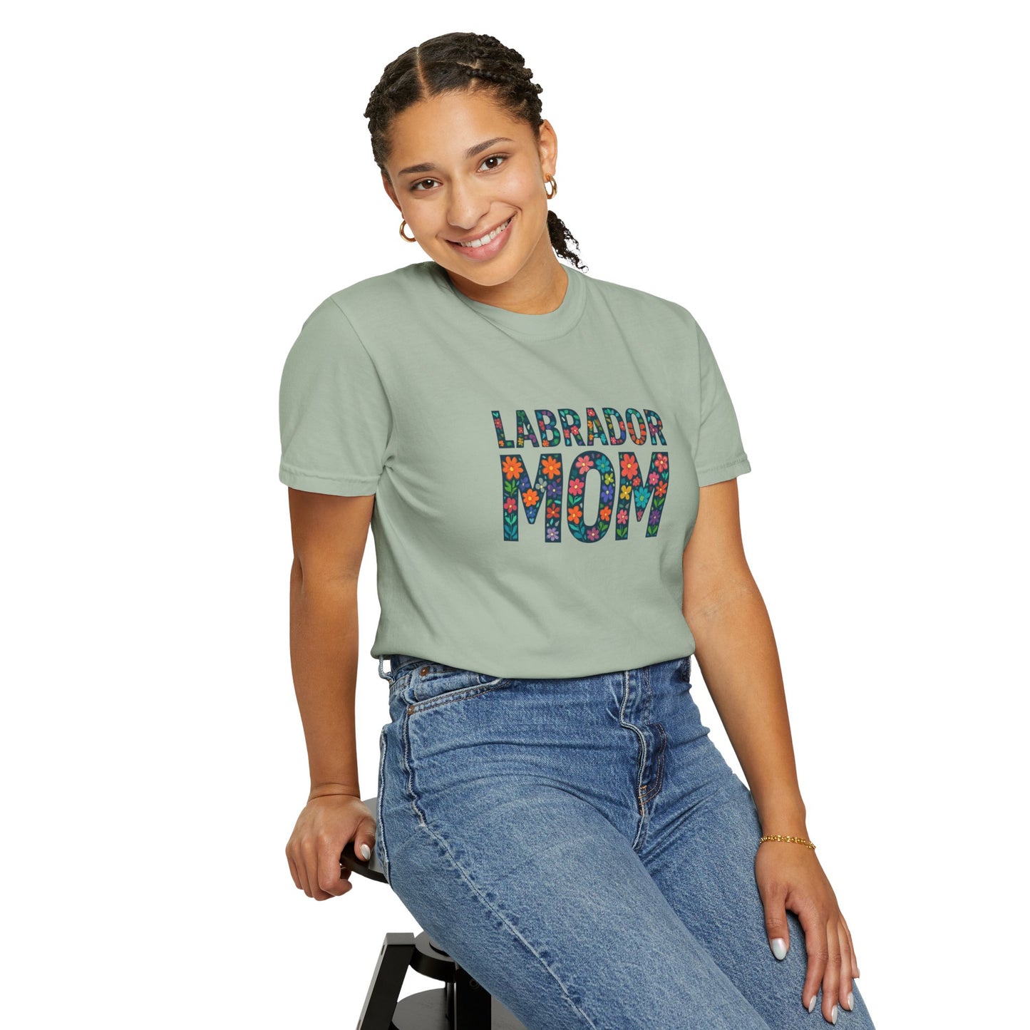 Labrador Mom T-Shirt