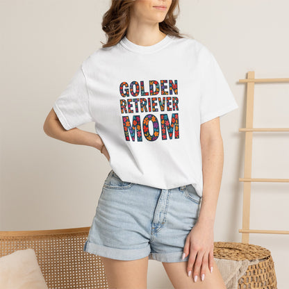 Golden Retriever Mom T-Shirt - The Perfect Gift for Dog Moms