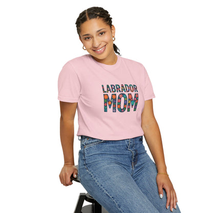 Labrador Mom T-Shirt