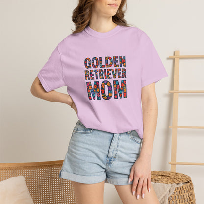 Golden Retriever Mom T-Shirt - The Perfect Gift for Dog Moms