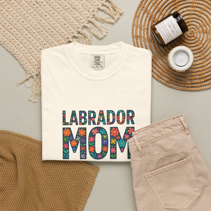 Labrador Mom T-Shirt
