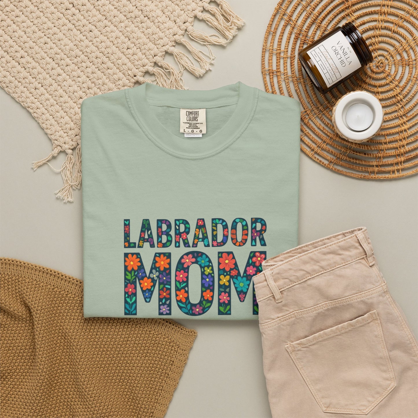 Labrador Mom T-Shirt