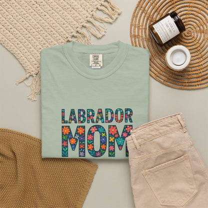 Labrador Mom T-Shirt