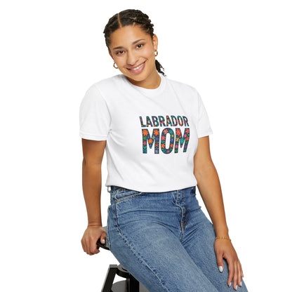 Labrador Mom T-Shirt