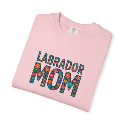 Labrador Mom T-Shirt
