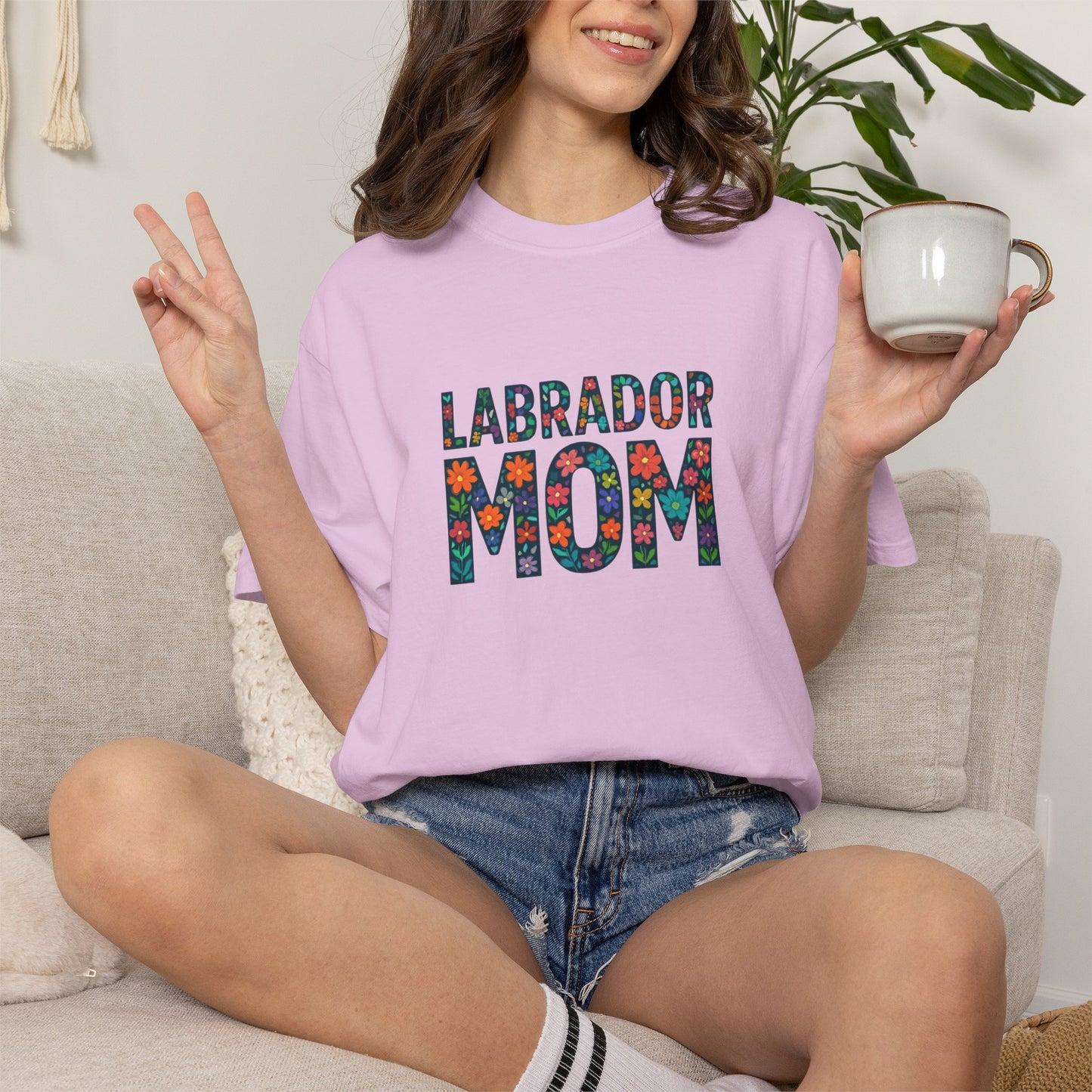 Labrador Mom T-Shirt